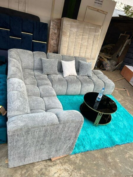 Canapé d'angle moderne gris