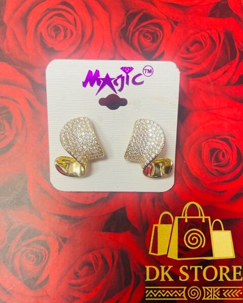 Boucles d'oreilles dorées élégantes