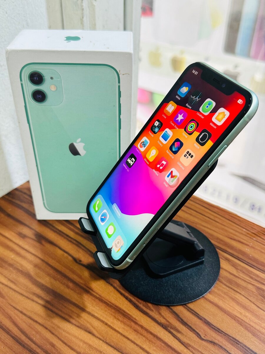 iPhone 11 64gb avec carton