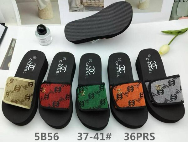 Mules élégantes en cuir