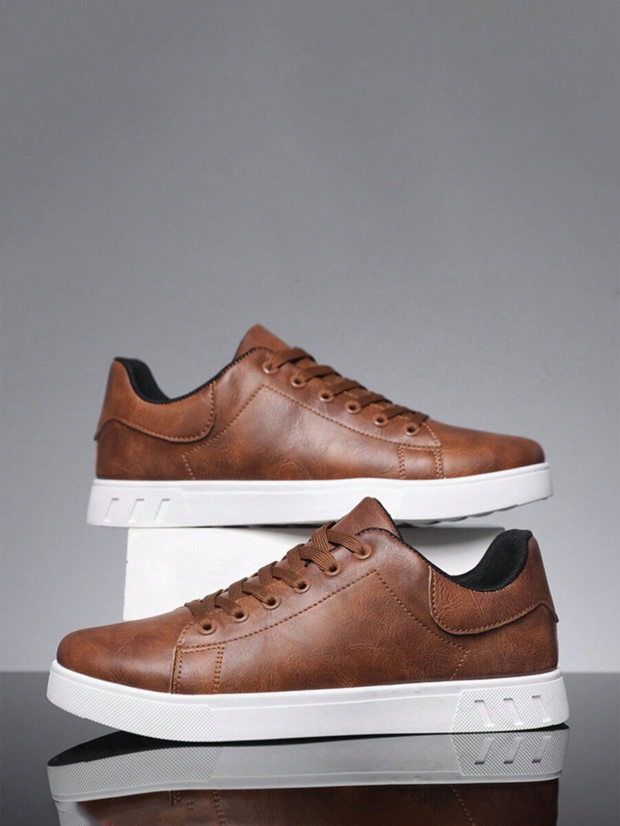 Baskets en cuir marron