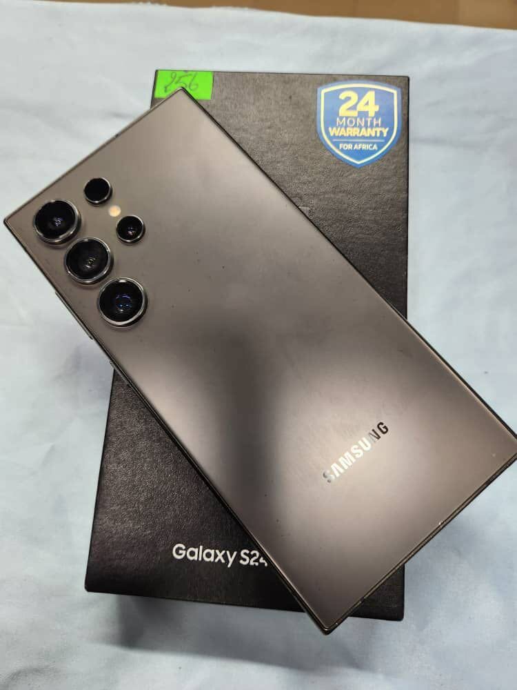 Samsung Galaxy s24 ultra 256gb