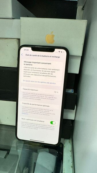 *iphone XSMAX 256giga second main propre :