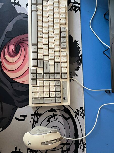 Клавиатура и мышь K800