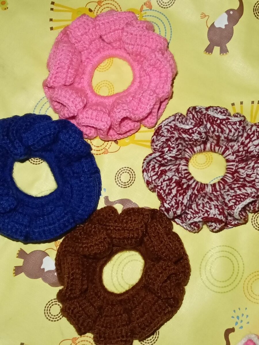 Chouchous tricotés colorés