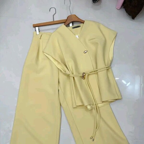 Ensemble élégant femme