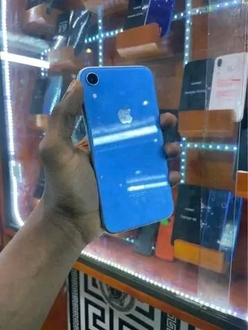 iPhone XR Bleu 64 Go