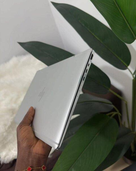 HP ELITEBOOK
