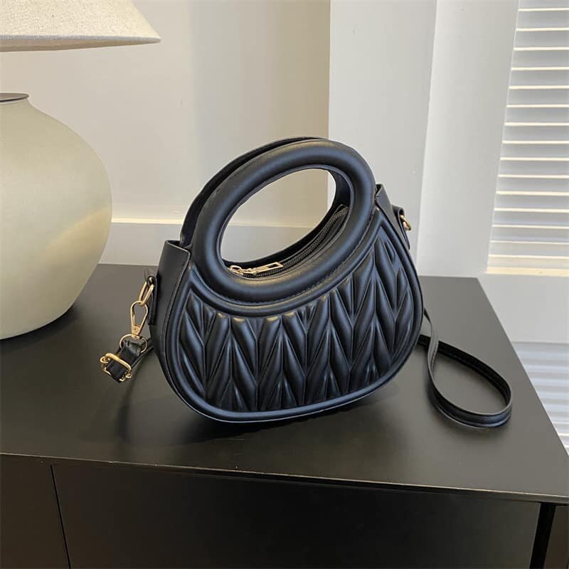 Fashionable Women's Bag black