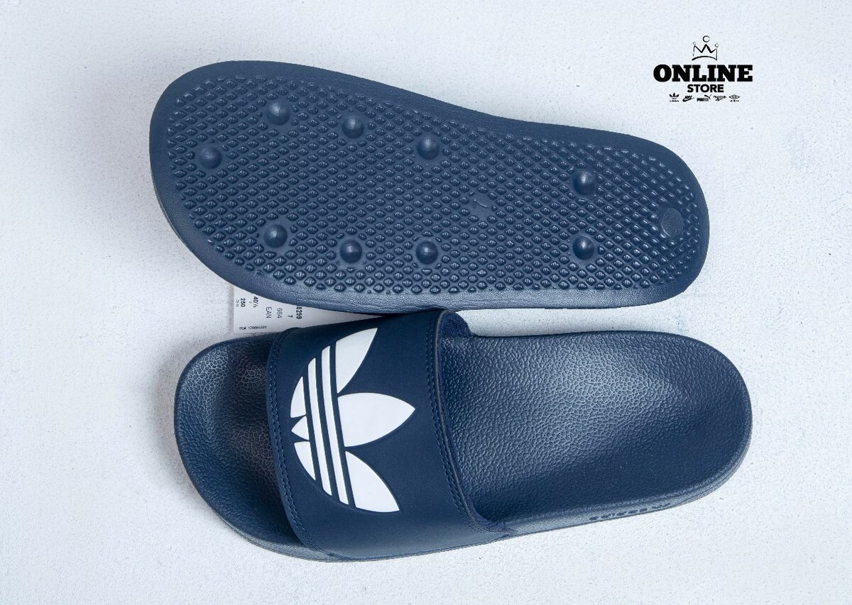 Adidas Adilette slides bleu marine