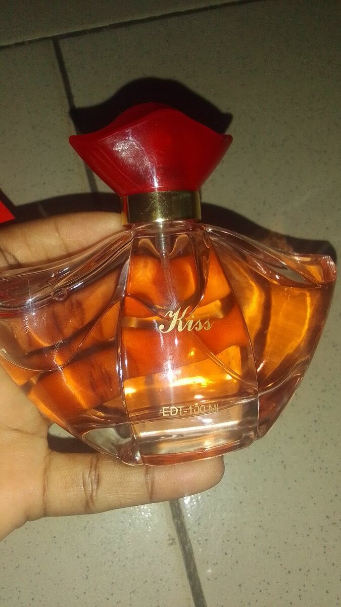 Parfum Kiss Sensuel