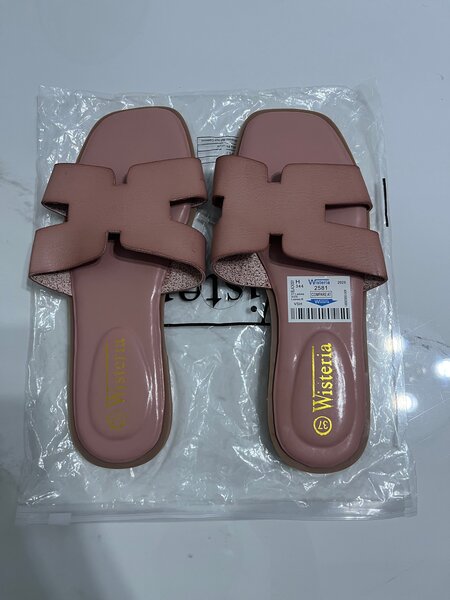 Sandales roses élégantes