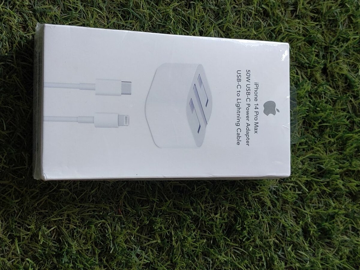Iphone 14pro max charger