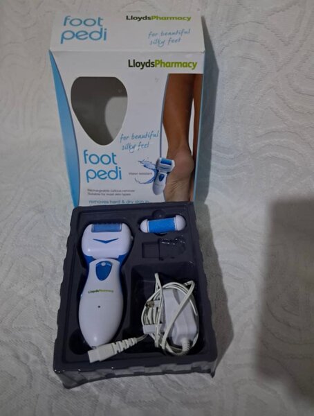 Foot pedicure machine