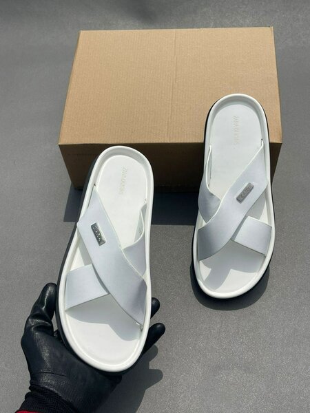 Sandales Zara blanche en cuir