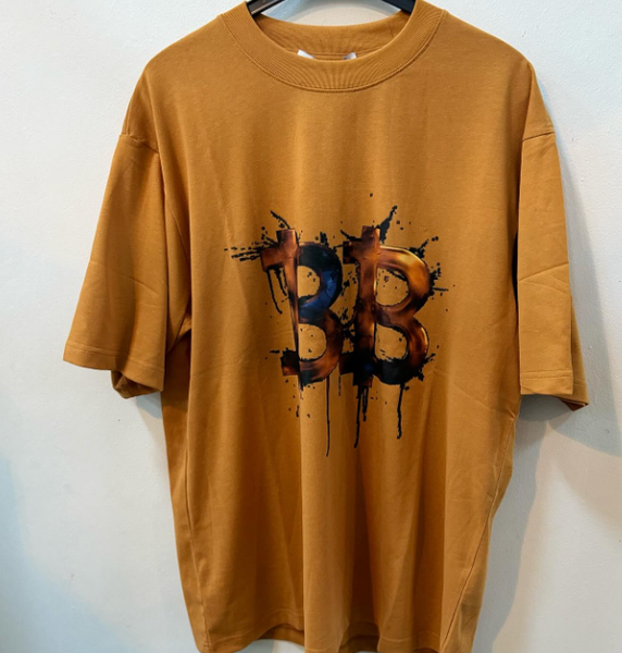Orange t-shirt