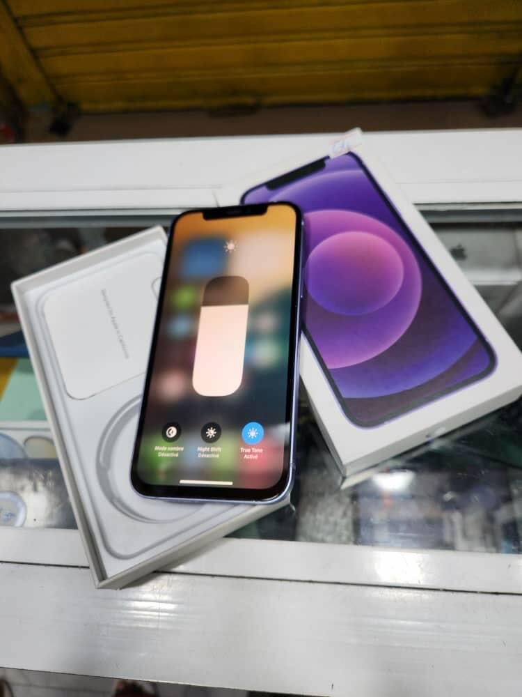 Iphone 12 simple 64 giga