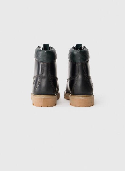 Bottes en cuir résistantes