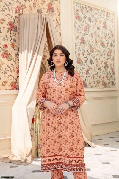 2 pc Unstiched Lawn Suit