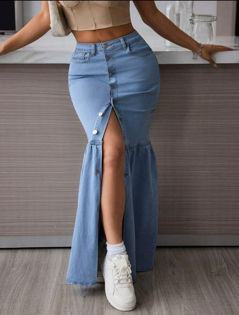 Jupe longue en denim fendue