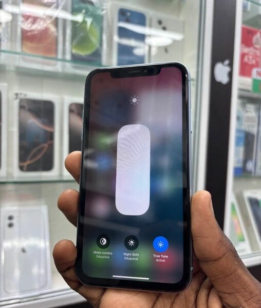 iPhone XR Bleu Débloqué