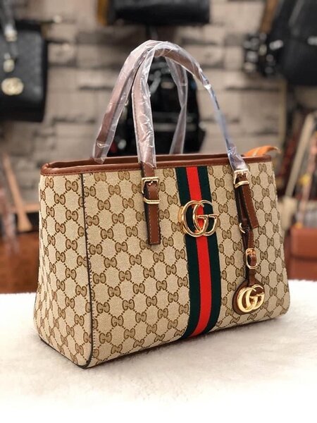 Sac à main élégant femme