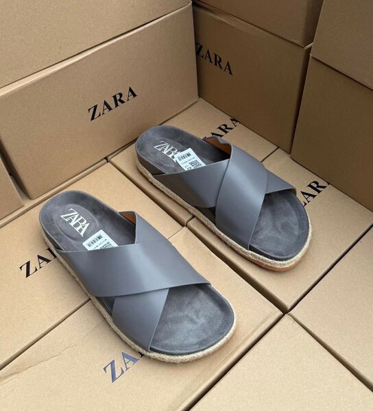 Sandales en cuir Zara gris