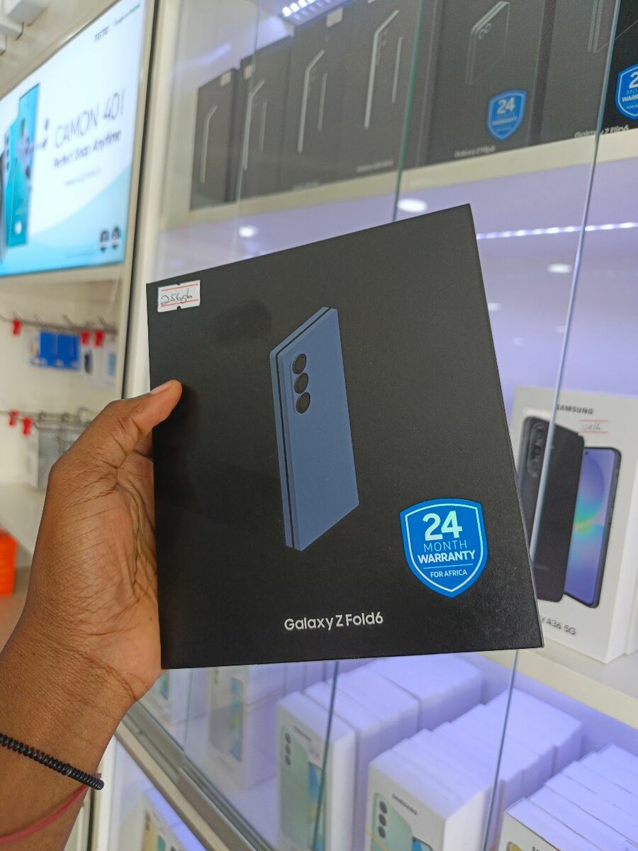 SAMSUNG GALAXY Z FOLD6 (256GB)