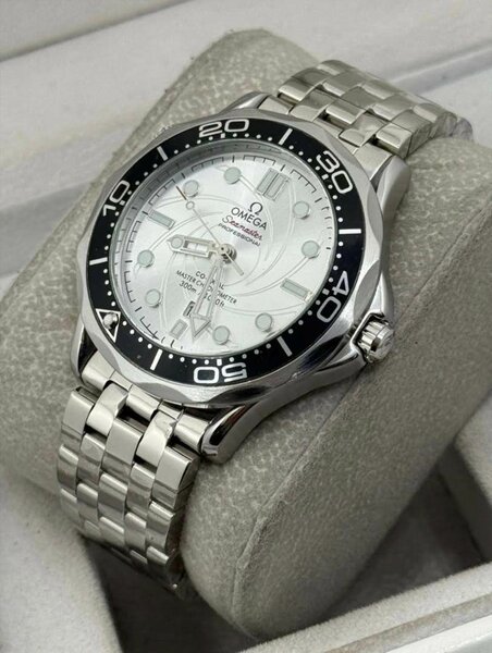 Montre de luxe acier OMEGA