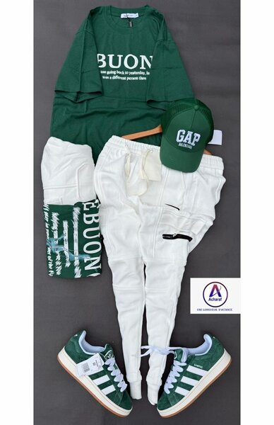 Tenue décontractée verte et blanche