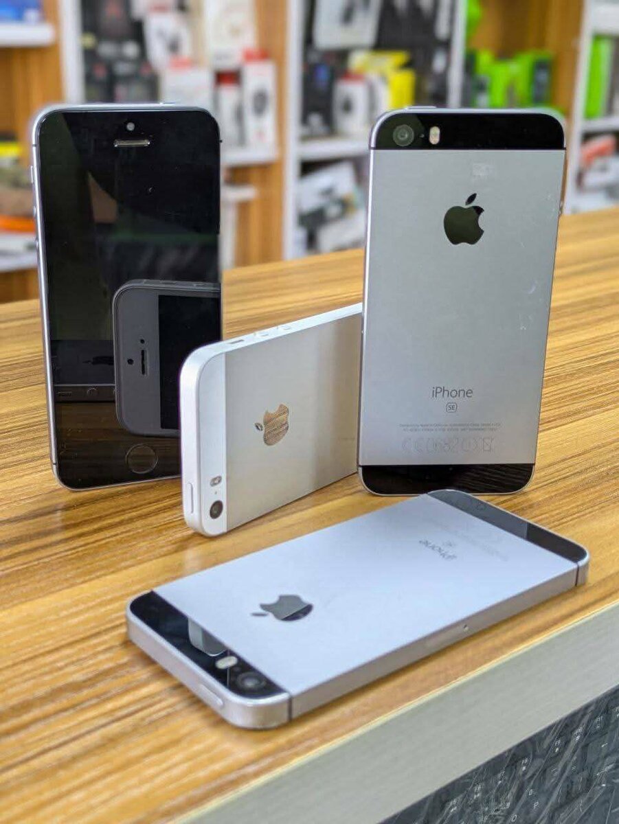 iPhone 5 SE 128GB Gris neuf