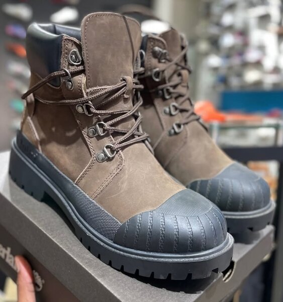 Boots Timberland’s brown