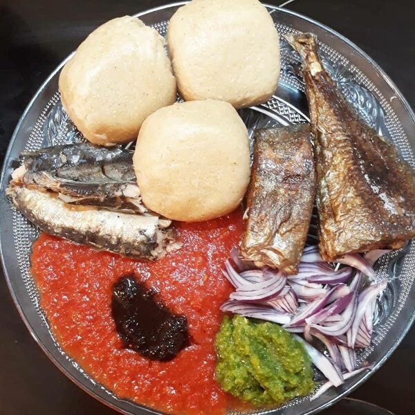 Plat de DOKOUNOU complet