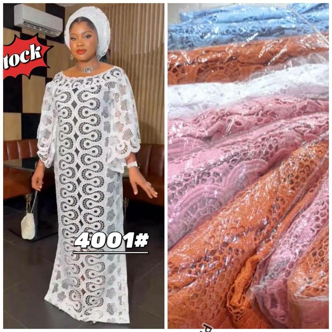 Robe en dentelle élégante