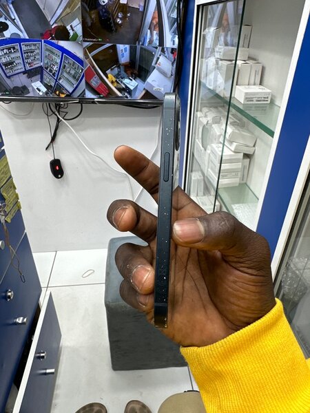 iPhone 13 128GB