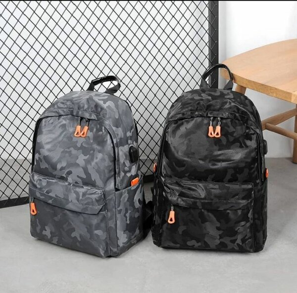 Sac à dos camouflage élégant