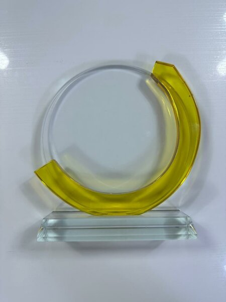 Trophée en verre élégant