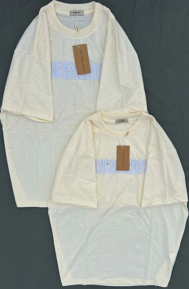 T-shirts unisex à logo moderne