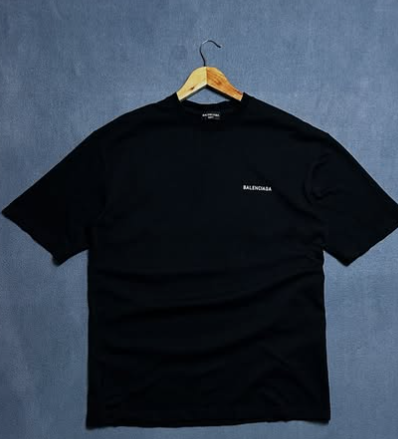 Balenciaga Paris t shirt size: ML