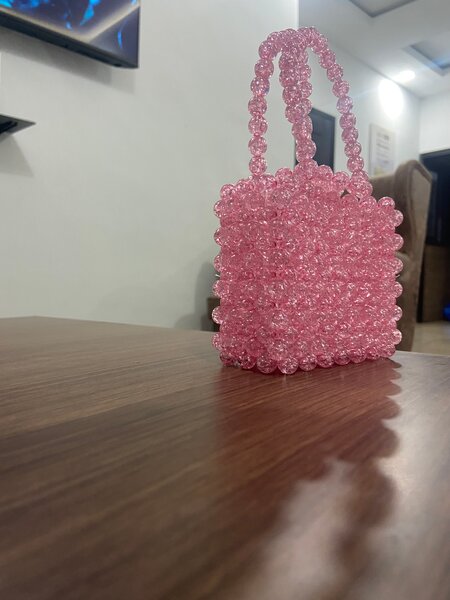 Sac à main perles roses