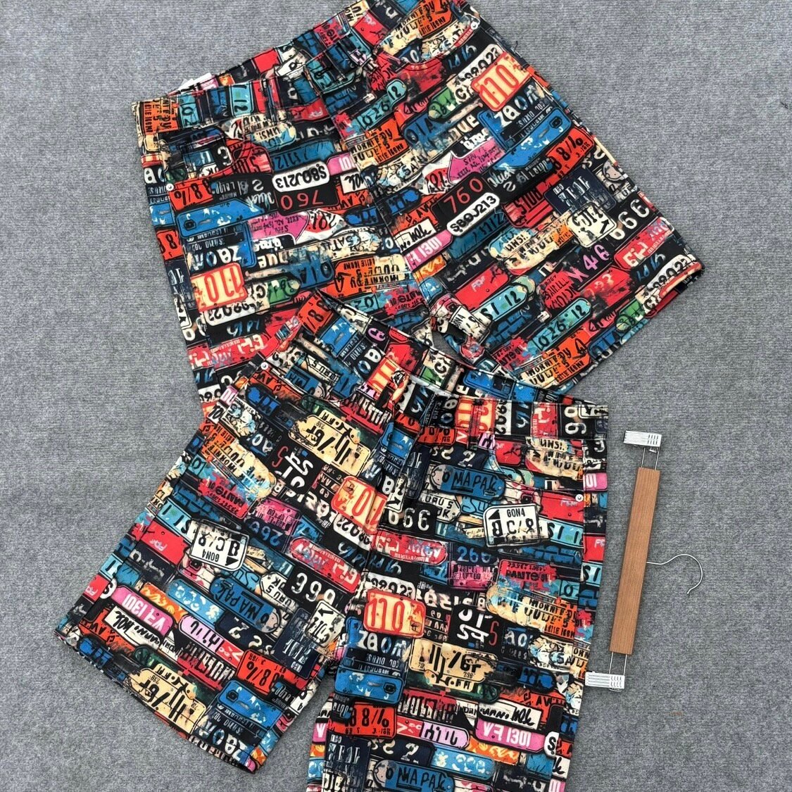 Shorts imprimés colorés homme