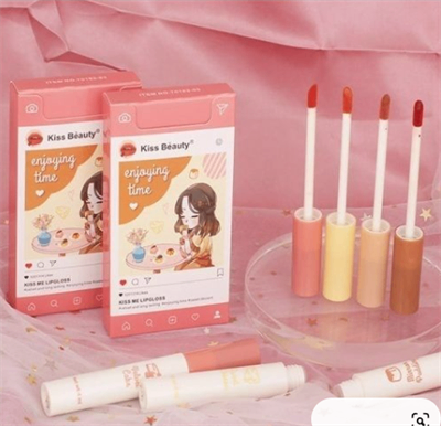 Lipstick & lipgloss