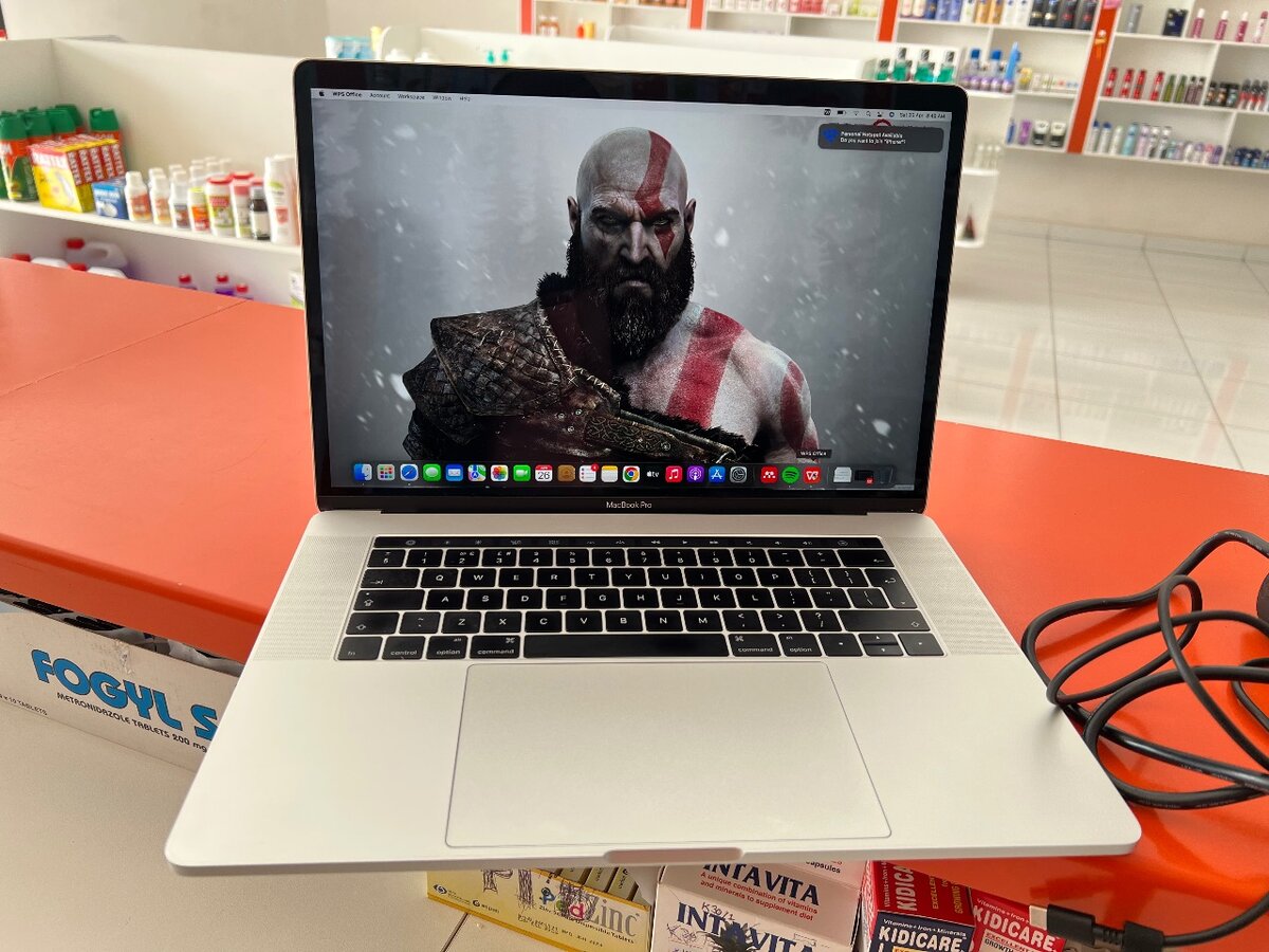 MacBook Pro 2016 model 256Gb