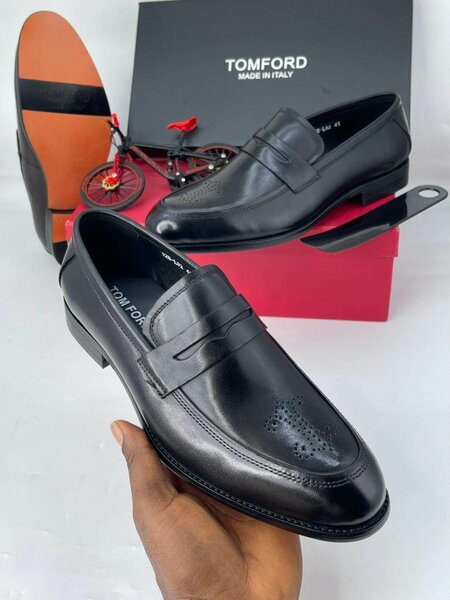 Solid Leather Tomford Executive Shoes