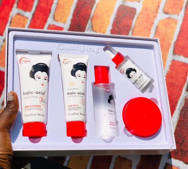Kojic face kit