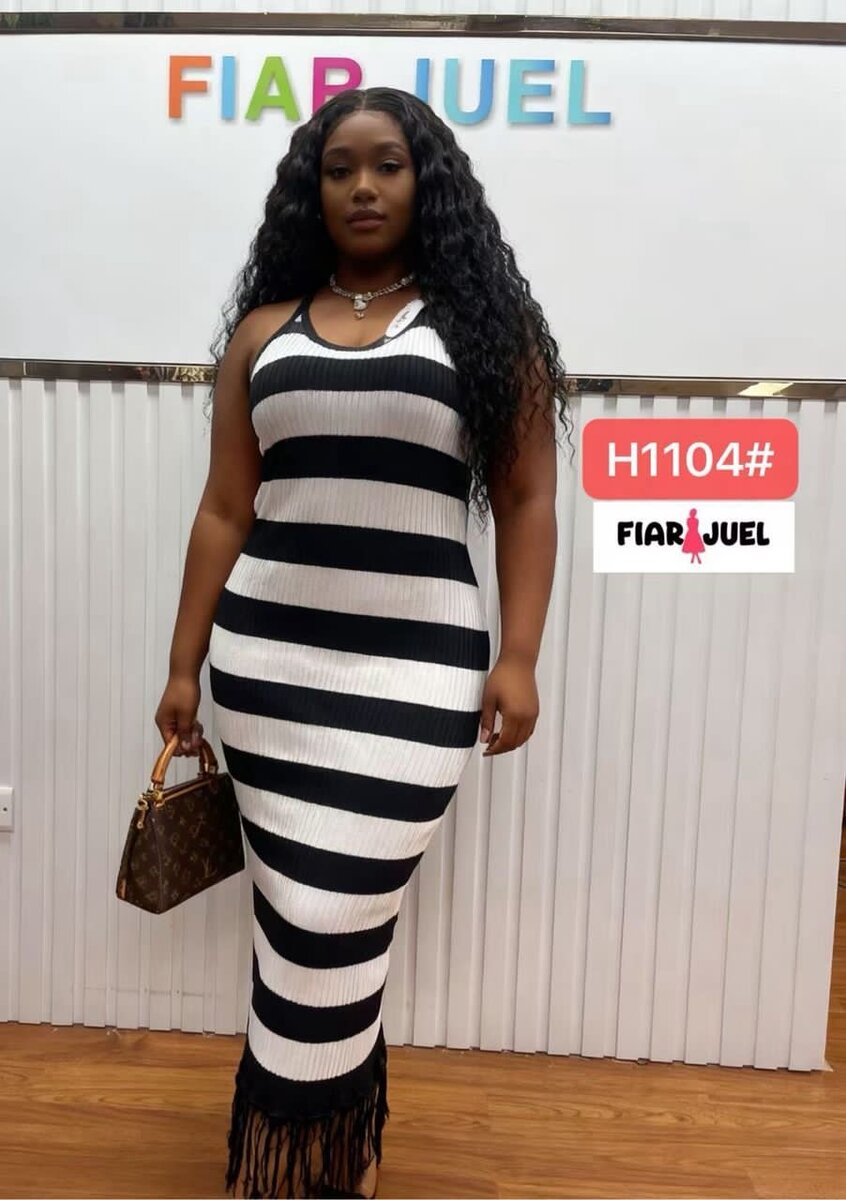 Robe longue rayée élégante