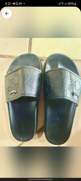 Gucci slippers