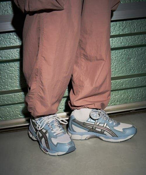 Baskets de course bleu et blanc