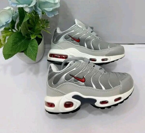 Baskets enfants stylées