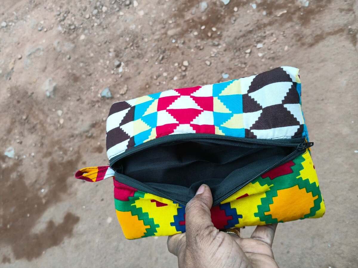 Pochette colorée en tissu